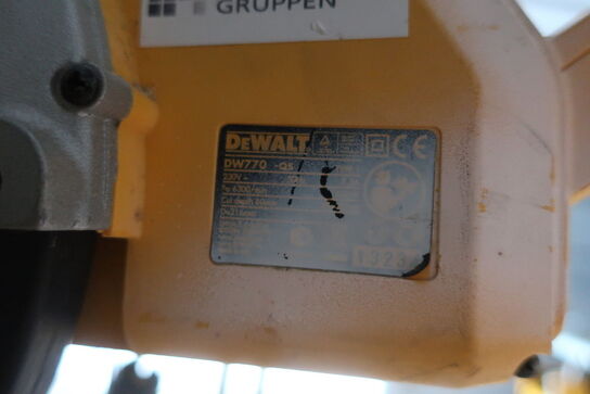 Kap-/ geringssav DEWALT DW770 -QS