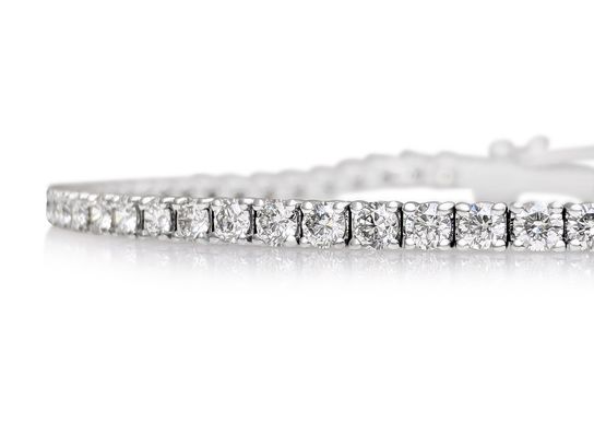 Tennisarmbånd River/Top wesselton diamanter 4.87 ct., 14 karat hvidguld