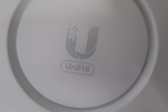 2 stk. access POINTS UNIFI6