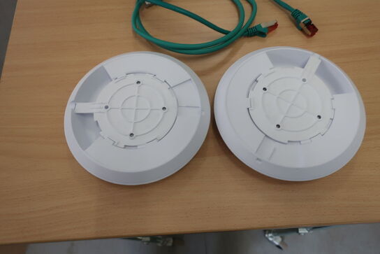 2 stk. access POINTS UNIFI6