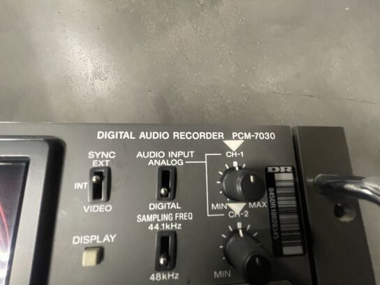 Digital audio recorder SONY PCM-7030