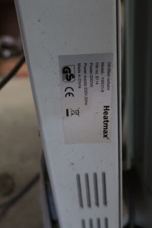 2 stk. elradiatorer HEATMAX YBE01-9