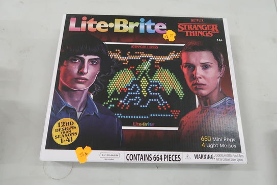 Puslespil LITE-BRITE "Stranger Things"