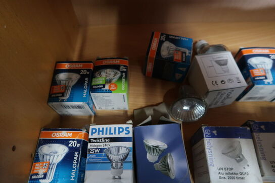 Hylde med halogenpærer PHILIPS og OSRAM