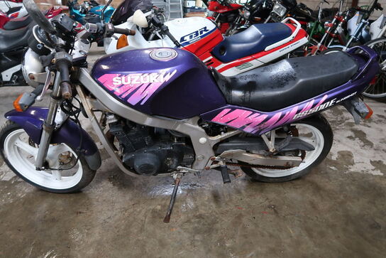 Motorcykel SUZUKI GS500 Momsfri