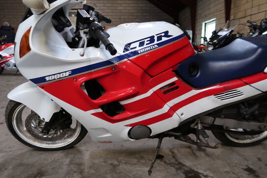 Motorcykel: HONDA CBR 1000F Momsfri