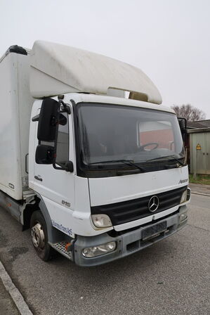 Lastbil MERCEDES-BENZ Atego 815