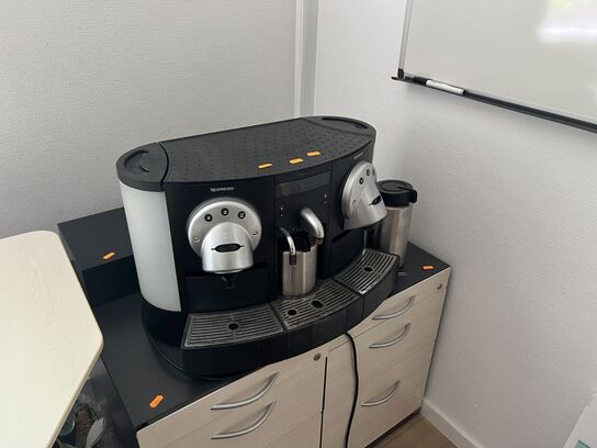 Kaffemaskine NESPRESSO Gemini 220