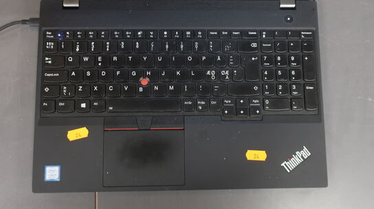 Bærbar computer LENOVO T590