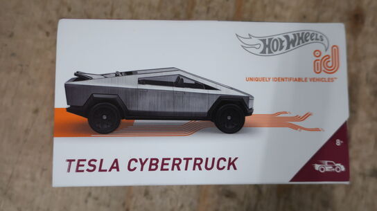 Legetøjsbil HOT WHEELS Tesla Cybertruck