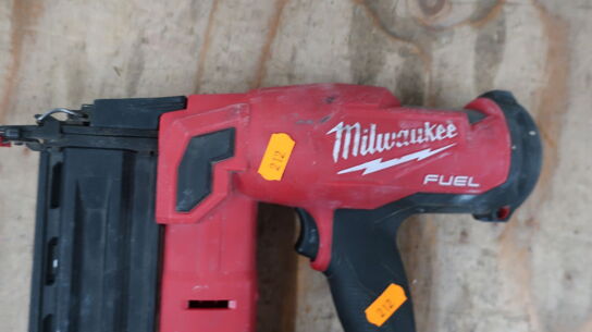 Stiftepistol MILWAUKEE M18 FN18GS