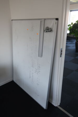 2 stk. whiteboards BI-OFFICE