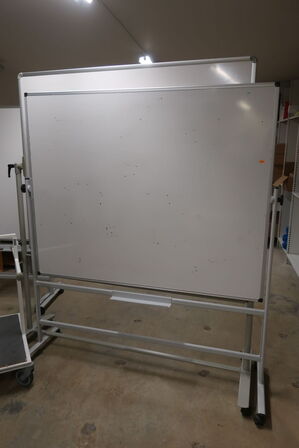 2 stk. whiteboards