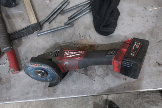 Akku vinkelsliber MILWAUKEE M18 CAG125X med batteri