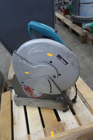 Afkorter MAKITA 2414NB