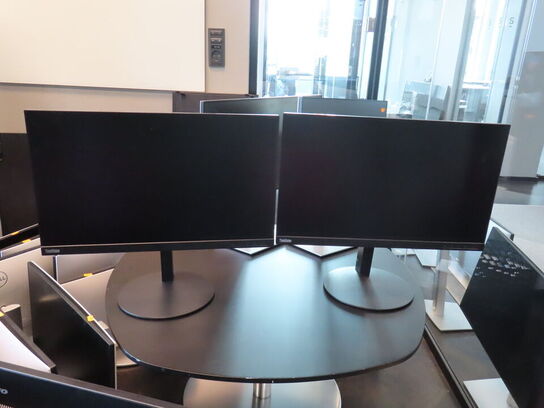 2 stk. computerskærme LENOVO Thinkvision C18238FT0