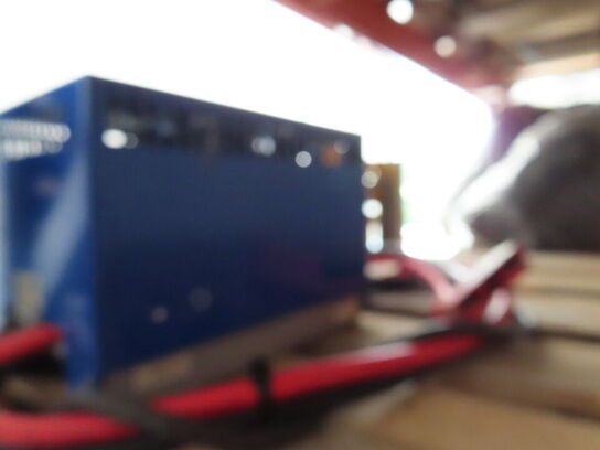Lader, MICROPOWER STC 24/60