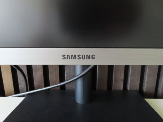 2 stk. 27" monitor, SAMSUNG S27R652FDU, docking og tastatur