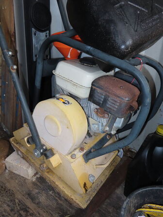 Pladevibrator, PRIMUS HS-80