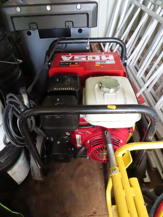 Elektrodesvejser, MOSA MAGIC WELD 200