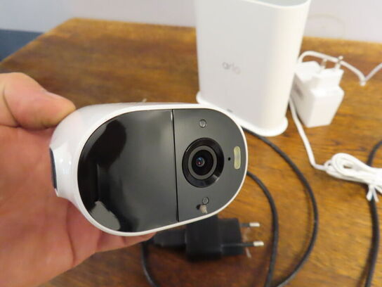 Videoovervågning, ARLO VM84540 med 3 kamera