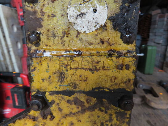 Donkraft, ROBEL, 5000 kg.