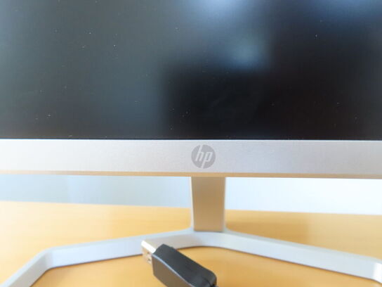 27" monitor, HP M27FW, Tastatur og mus