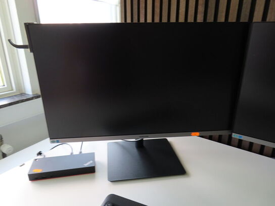 2 stk. 27" monitor, SAMSUNG S27R652FDU, docking og tastatur