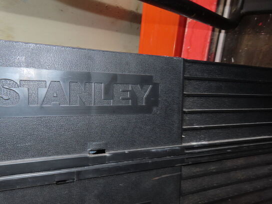 Savbuk, STANLEY
