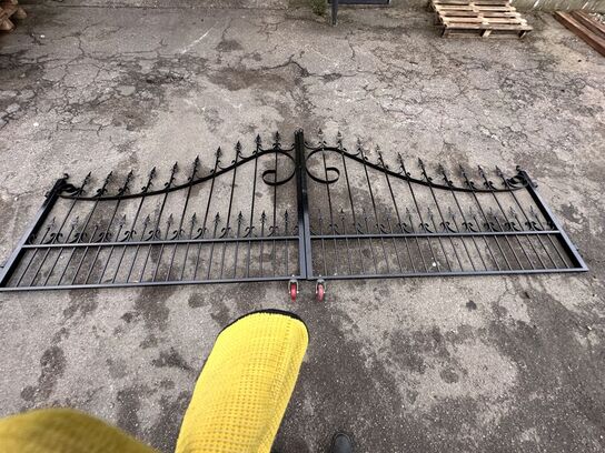 3 meter dobbelt gitterlåge 150 x 150 cm sortmalet galv