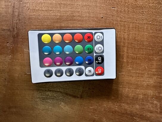 RGB flood light med fjernbetjening til farveskift. 50W.