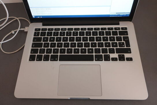 Macbook Pro, model A1502 EMC 2875