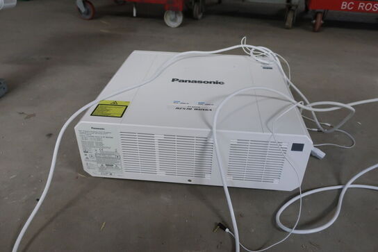 Projektor PANASONIC PT-RZ570