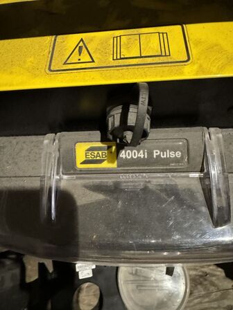 Svejsemaskine ESAB 4004i Pulse