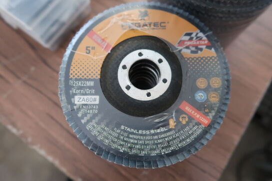 40 pcs. Flap discs PEGATEC K60