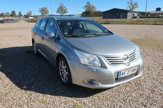 Personbil TOYOTA Avensis Stw 1.8 Stw Man.6 (Momsfri)