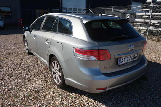 Personbil TOYOTA Avensis Stw 1.8 Stw Man.6 (Momsfri)