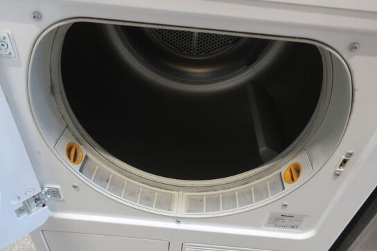 Tørretumbler MIELE T8827WP