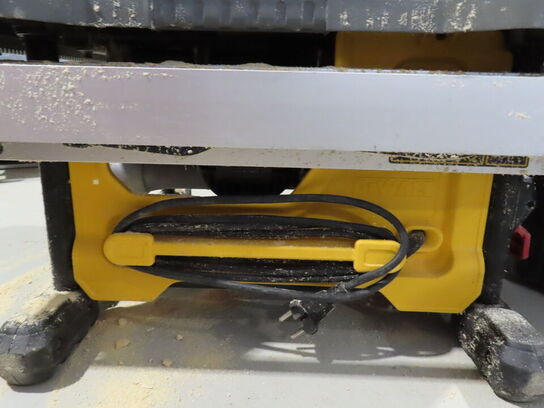 Bordrundsav, DEWALT DWE7485