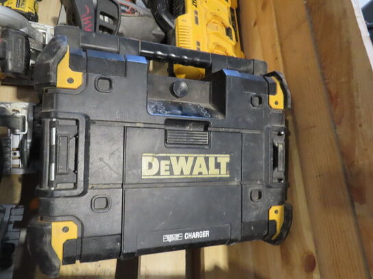 Pl. med defekt DEWALT og PASLODE værktøj, 