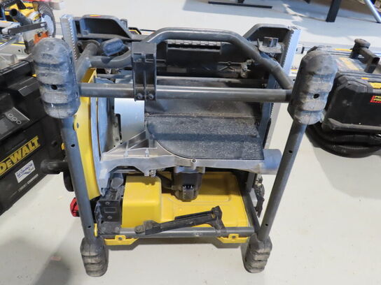Accu. bordrundsav, DEWALT DCS7485