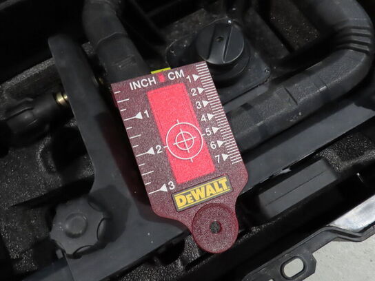 Rotorlaser, DEWALT DCE074R
