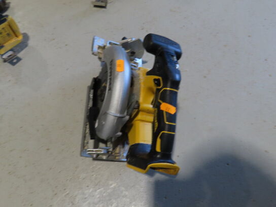 Accu. rungsav, DEWALT DCE530
