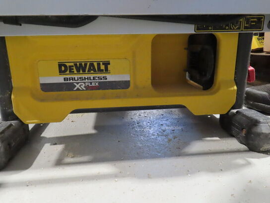 Accu. bordrundsav, DEWALT DCS7485