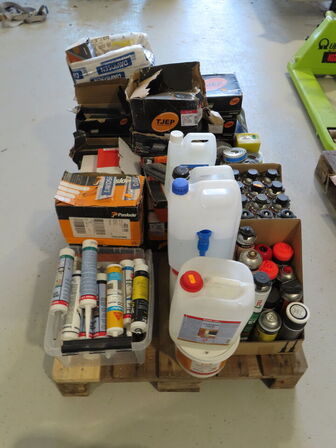 Pl. med div. materialer
