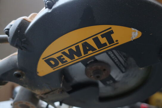 Kap/geringsav DEWALT DWS774 QS