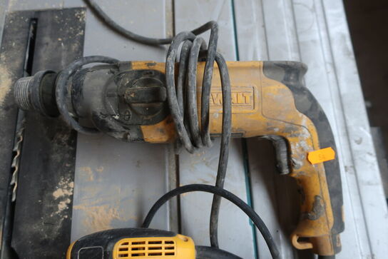 Elværktøj DEWALT borehammer D25103 & rystepudser DWE6411