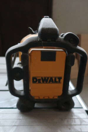 Radio DEWALT DCR015 QW 18V