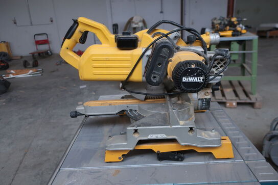 Kap/geringsav DEWALT DWS778 QS