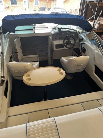 SeaRay 200 Signature 94 20 fods med Variant trailer 1800 kg 